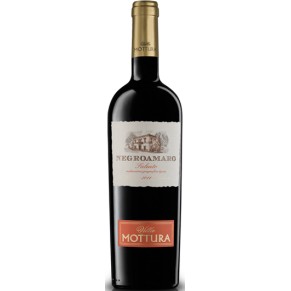 Villa Mottura Negroamaro z Apulii